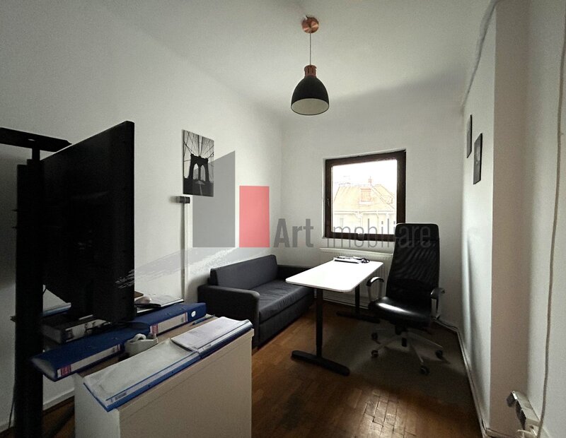 Barbu Delavrancea, Kiseleff, apartament in vila cu curte si parcare.