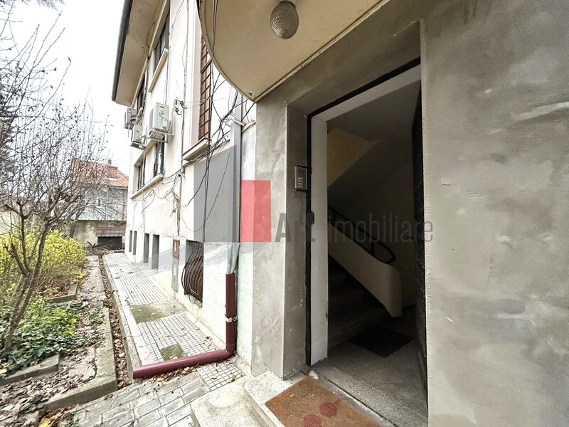 Barbu Delavrancea, Kiseleff, apartament in vila cu curte si parcare.